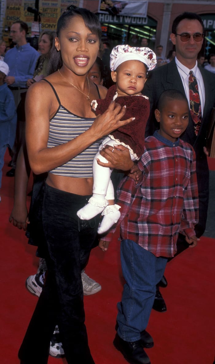 1996-1110-Space-Jam-premiere-Theresa-Randle.jpg